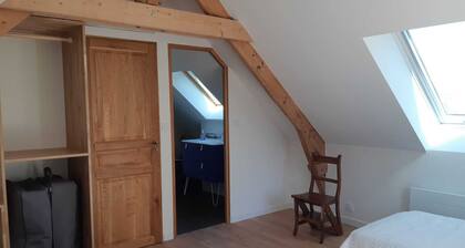 Belle chambre au calme de la campagne, proche de la mer