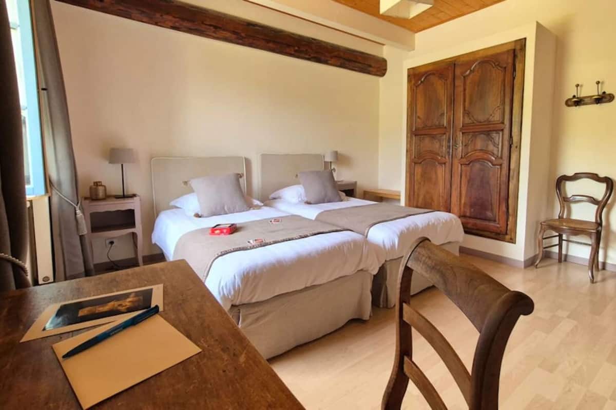 Standard Double or Twin Room | Free WiFi