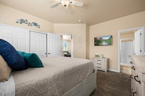 3 bedrooms, iron/ironing board, free WiFi, bed sheets