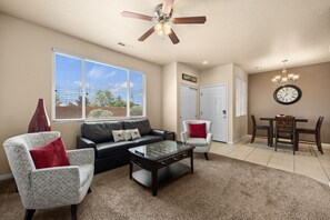 Smart-tv, tafelvoetbal en boeken