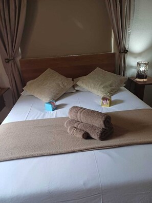 2 Schlafzimmer, Bügeleisen/Bügelbrett, WLAN, Bettwäsche