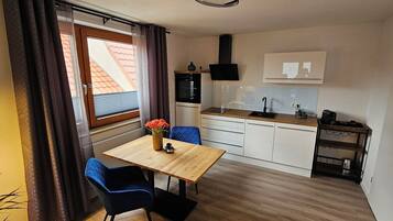 Kühlschrank, Ofen, Herdplatte, Geschirrspüler