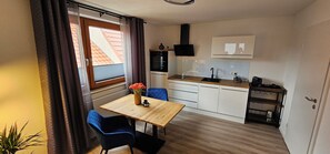 Kühlschrank, Ofen, Herdplatte, Geschirrspüler