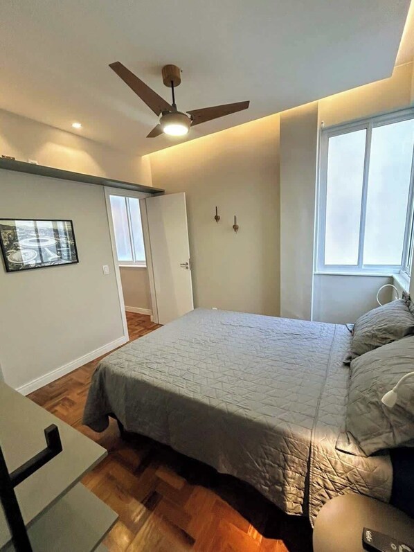 3 bedrooms, iron/ironing board, WiFi, bed sheets