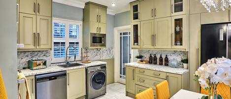 Huis, 4 slaapkamers, toegankelijk voor mindervaliden, roken | Wasservice