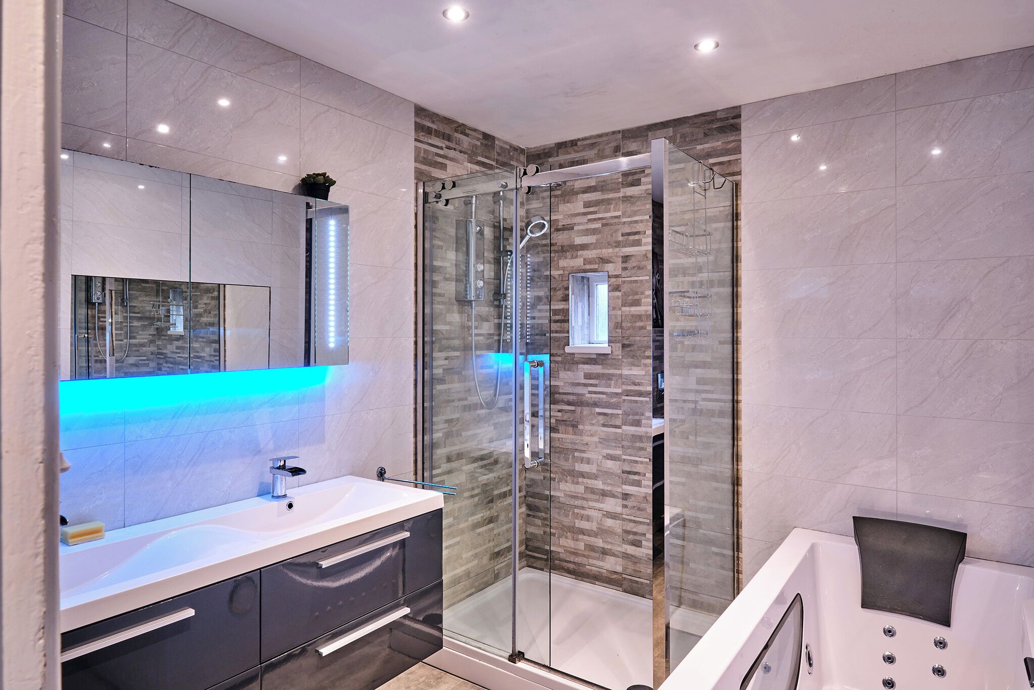 Maison, 4 chambres, accessible aux personnes à mobilité réduite, fumeur | Salle de bain