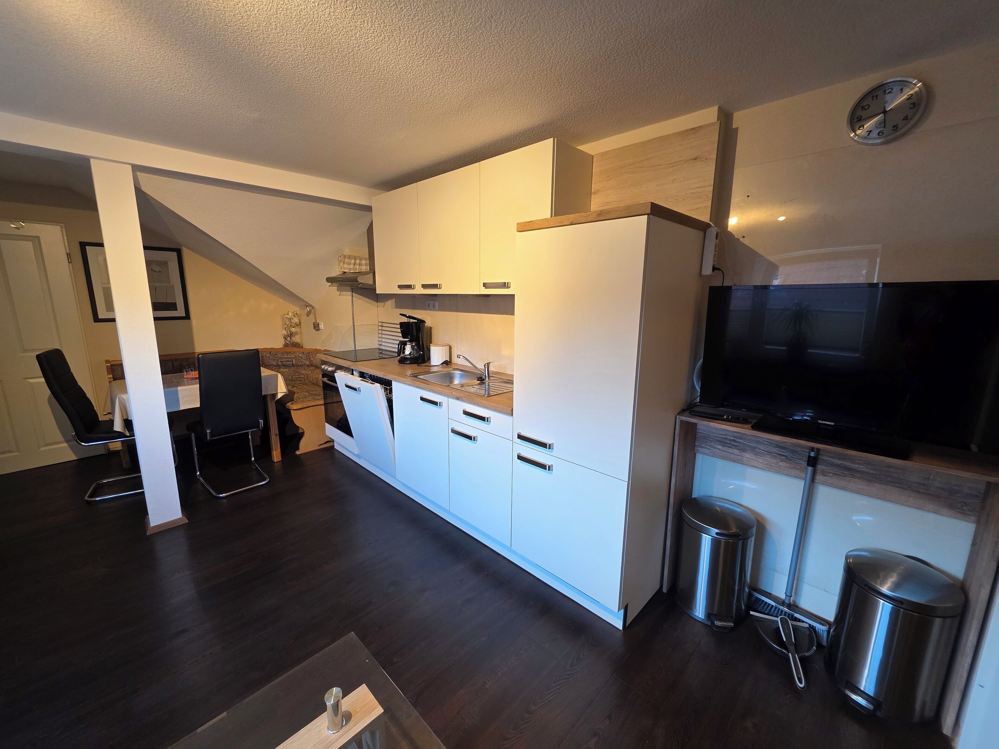 Oven, stovetop, dishwasher