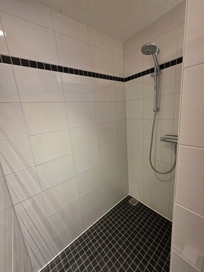Hair dryer, towels