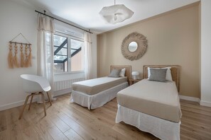 4 bedrooms, free WiFi