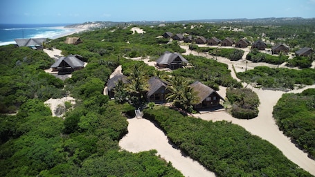 Exterior. Golden Palms Beach Resort