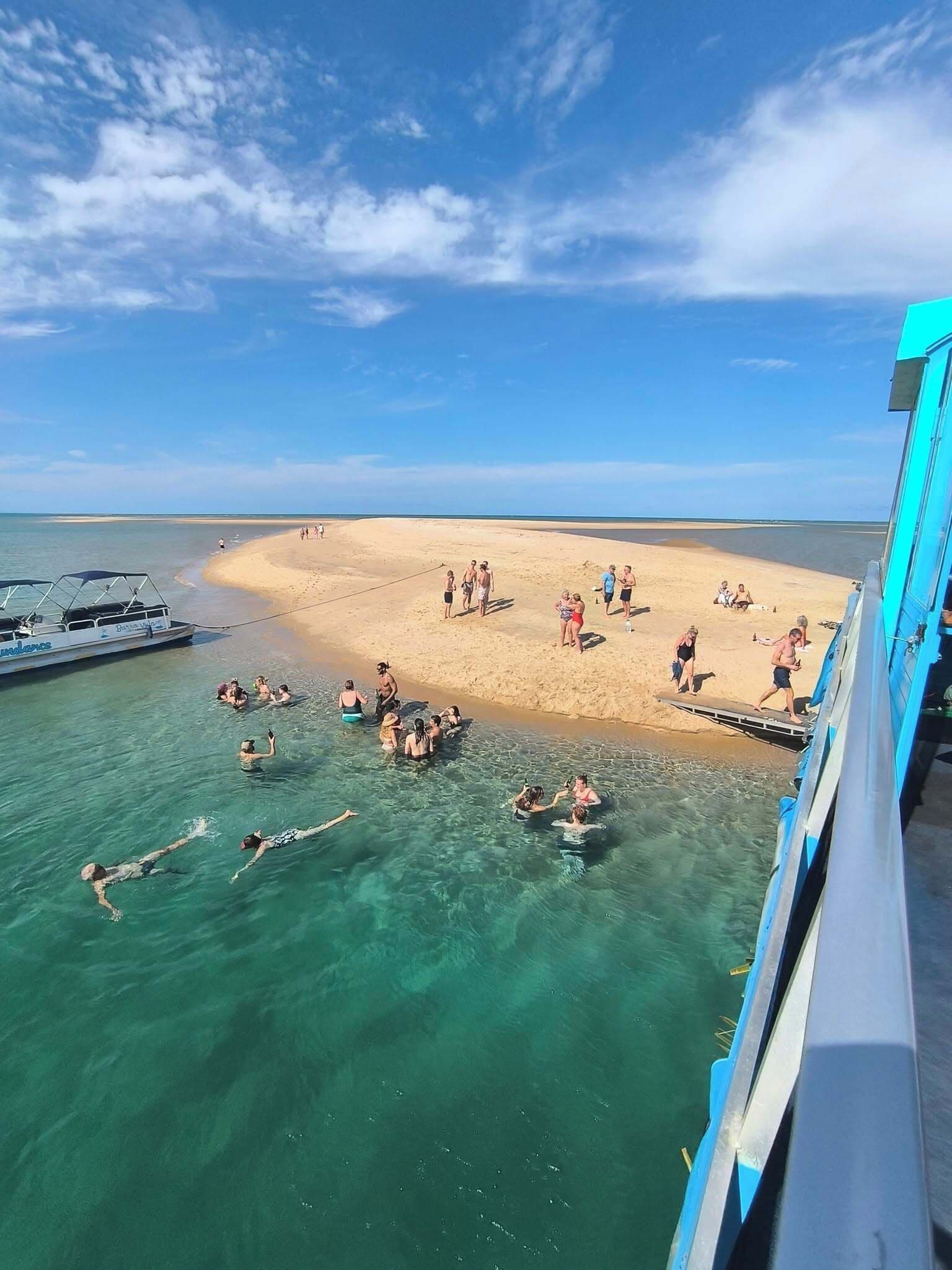 Plage à proximité, sable blanc