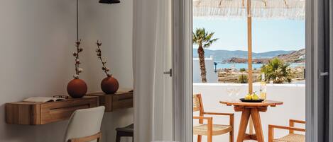 Superior Studio Suite, Sea View, Beachside | Premium bedding, memory foam beds, individually decorated