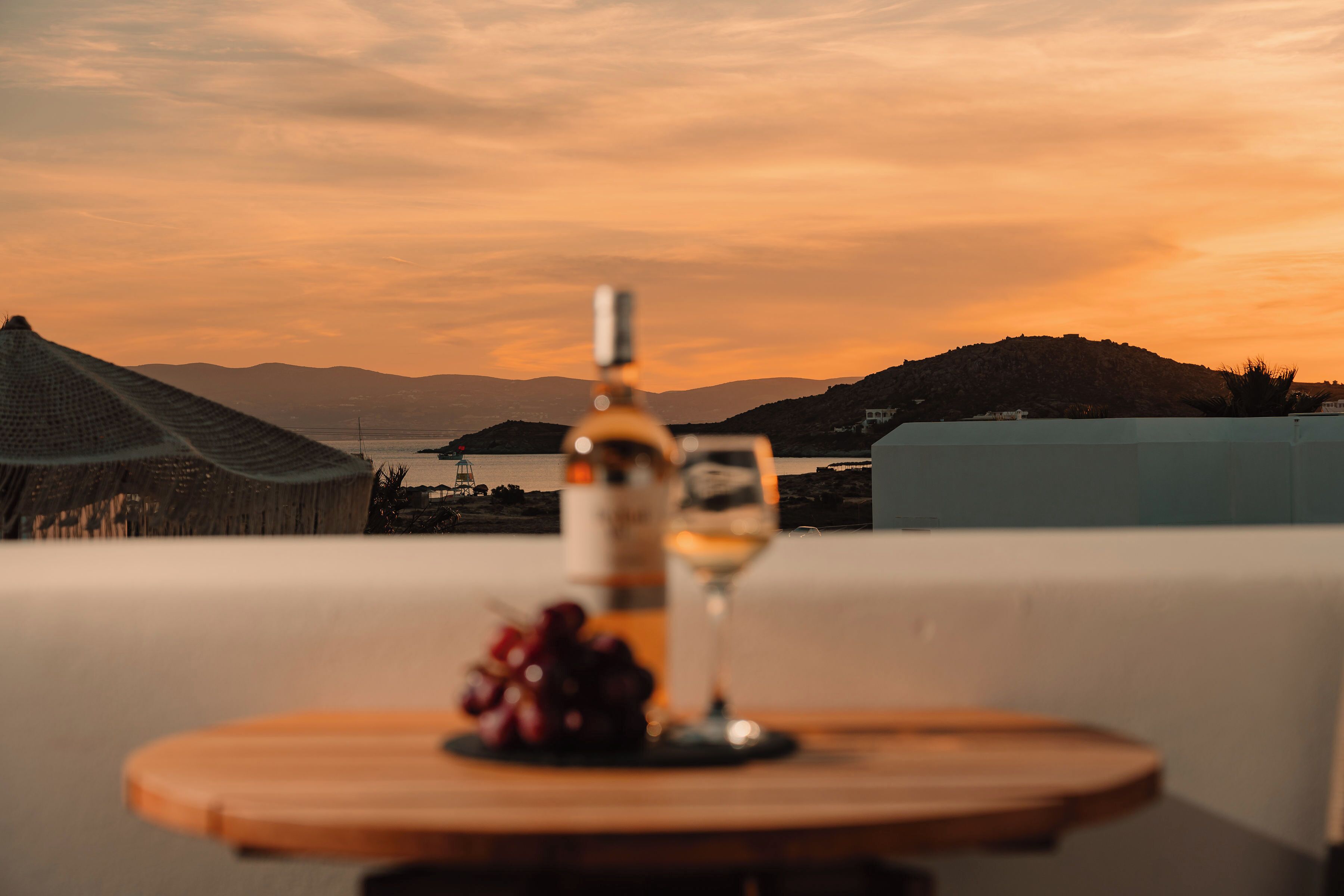Suíte premium, várias camas, vista para o mar, ao lado da praia | Terraço/pátio