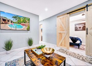 Interior - Tranquil 7BD Villa-Pool-BBQ (Wilton Manors)