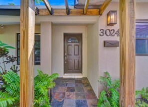 Exterior detail - Tranquil 7BD Villa-Pool-BBQ (Wilton Manors)