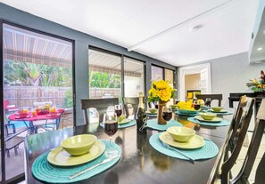 Dining - Tranquil 7BD Villa-Pool-BBQ (Wilton Manors)