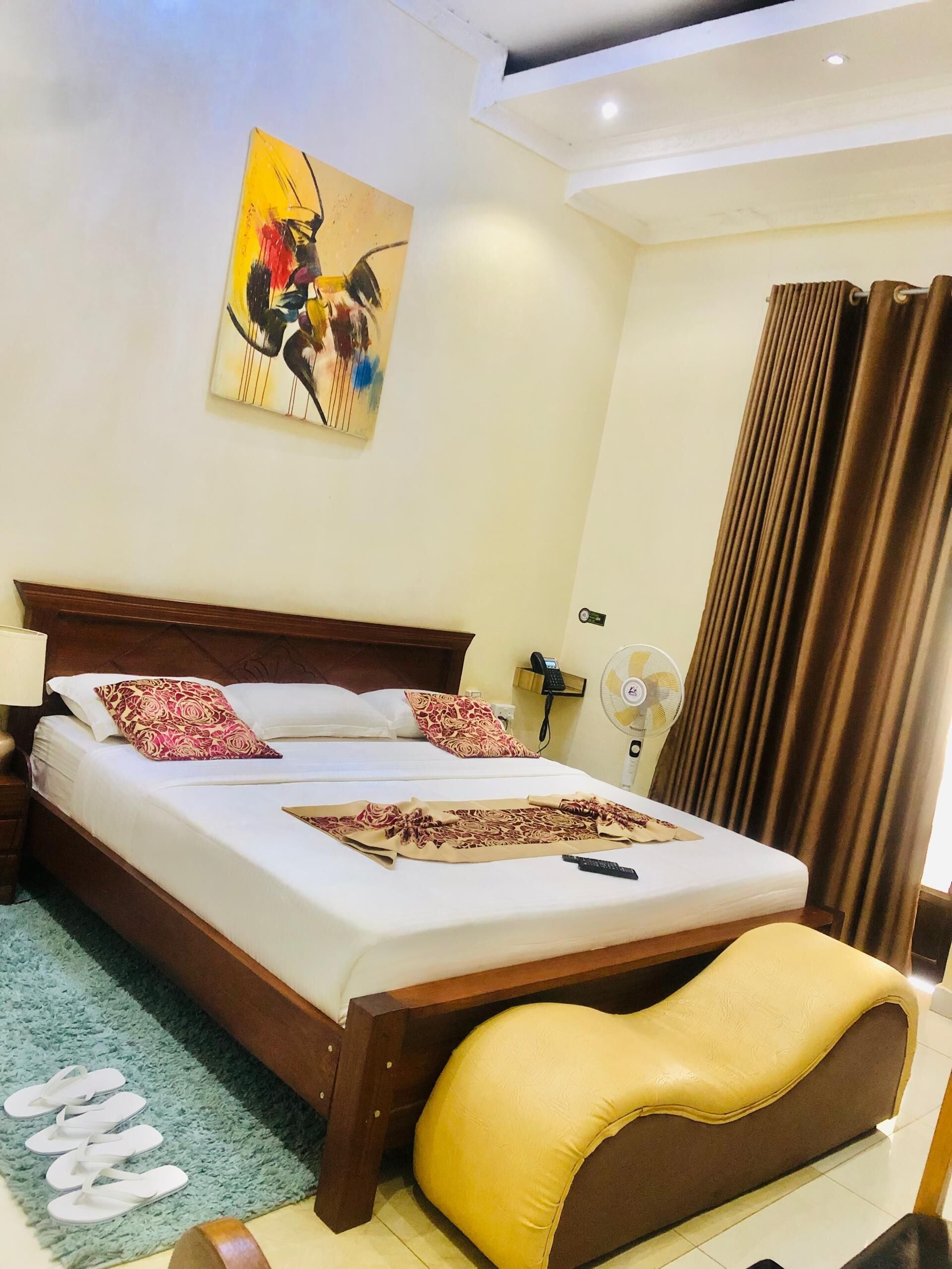 Deluxe Double Room, Balcony, Mountain View | Desk, laptop workspace, soundproofing, free WiFi