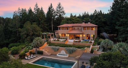 Panorama Estate - Classic Wine Country Villa in Healdsburg