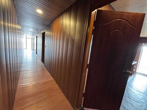 Lobby - The Sapphire Suits Mussoorie (Mussoorie)