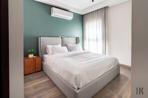 2 bedrooms, iron/ironing board, WiFi, bed sheets - Apartment in El Sheikh Zayed (Giza Governorate)