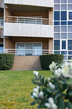 Exterior detail - Augusta Beach House | Sea font (Vila Nova de Gaia)
