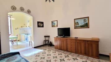 Casa, para fumantes | 3 quartos