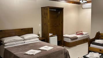 Family Room | Bar mini, Wi-fi percuma, cadar katil