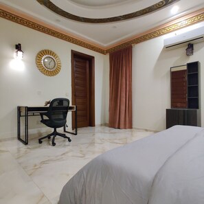 5 slaapkamers, een kluis op de kamer, wifi, beddengoed