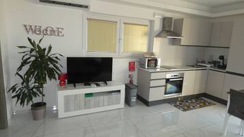 Frigorifero, microonde, forno, macchina per tè/caffè