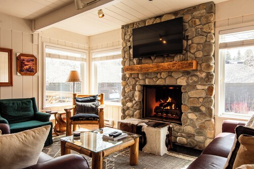 Creekside Condo 1277 -New Listing! Classic Sun Valley Close to Everything