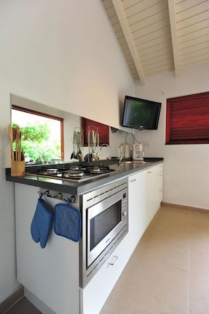 Stovetop, coffee/tea maker, cookware/dishes/utensils - Kas di Ala (Willemstad)