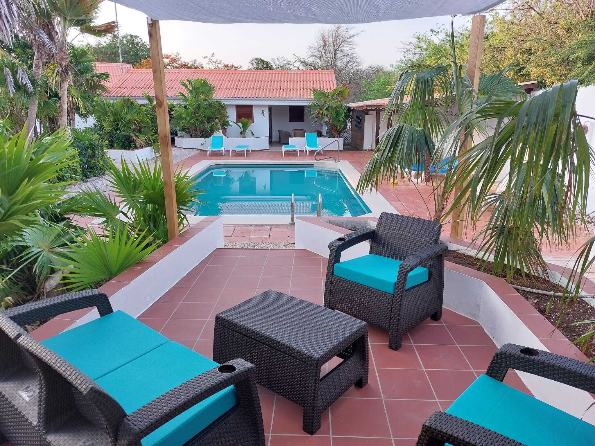 Leilighet – comfort, ved basseng | Terrasse/patio