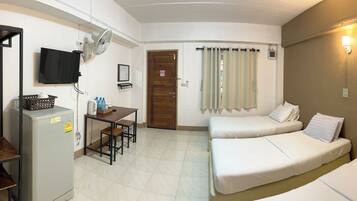 Triple Room, 3 Single Beds