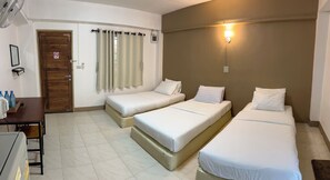 Triple Room, 3 Single Beds | Desk, free WiFi - Phuviewplace (Chiang Kham)