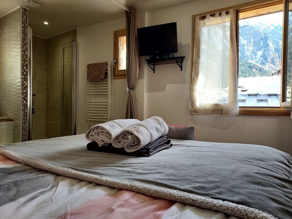 1 bedroom, WiFi, bed sheets - Amethyst (couple) (Val-des-Prés)