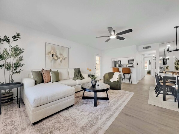 Téléviseur, bureau