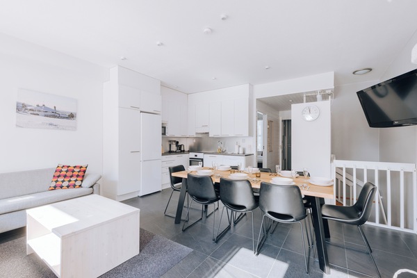 Comfort Apartment, Courtyard View | Dining room