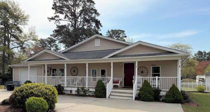 Island Oasis - Close to town - Linens and Towels Provided - No pets