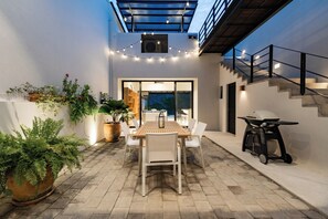 Outdoor dining - Serene Villa With Private Pool Overlooking Protected National Park (Huatulco)