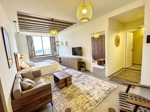 2 habitaciones, tabla de planchar con plancha, wifi y ropa de cama 