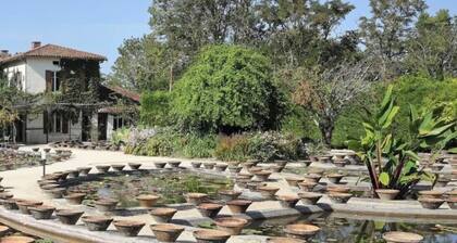 Maison équipée, jardin clÎturé à deux pas du Lot, et de tous commerces