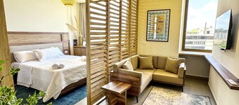 Chic 1-bedroom apartment in Jounieh - J706