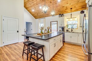Hús (4 Bedrooms) | Að innan