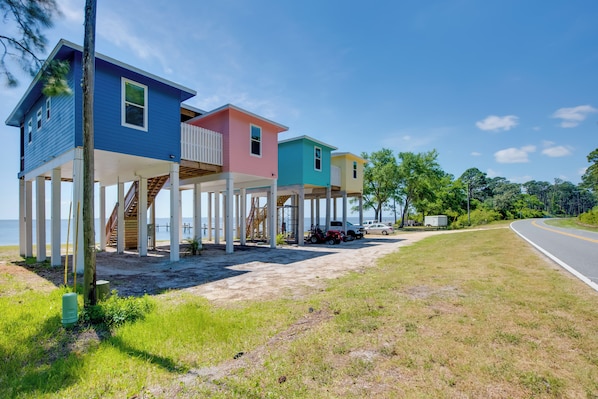 Cottage (1 Bedroom) | Interior - Beachfront Retreat w/ Dock in Lanark Village! (Carrabelle)