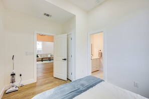 House (3 Bedrooms) | Interior - 1 Mi to Dtwn San Antonio: Sleek Bungalow w/ Yard! (San Antonio)