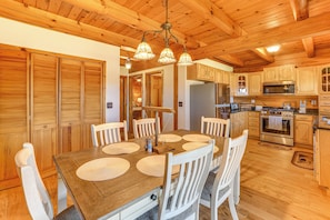 House (3 Bedrooms) | Interior - Modern Comforts Classic Cabin- Family&fish Escape! (Deposit)