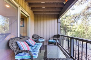 Apartment (1 Bedroom) | Interior - 19 Mi to Mt Bachelor Ski Resort: Condo w/ Grill (Bend)