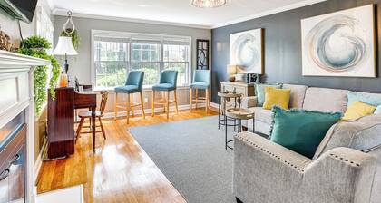 12 Mi to Blueoval City: Tennessee Getaway!