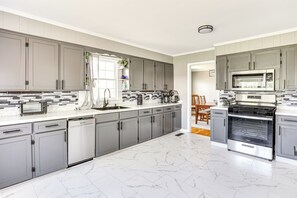 House (3 Bedrooms) | Interior - 12 Mi to Blueoval City: Tennessee Getaway! (Mason)