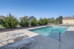 Front of property - Balcony & Patio: Spacious Home in Bel Aire! (Wichita)